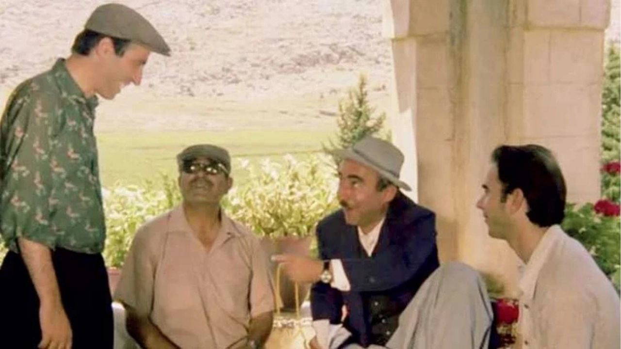 Kibar Feyzo filminin konusu ne? Kibar Feyzo filminin oyuncuları kim?