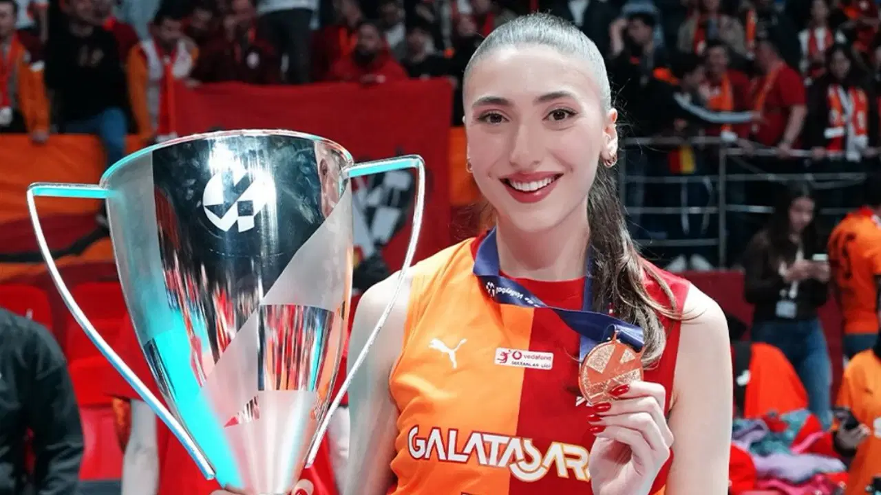 Galatasaray'da ayrılık resmen açıklandı!