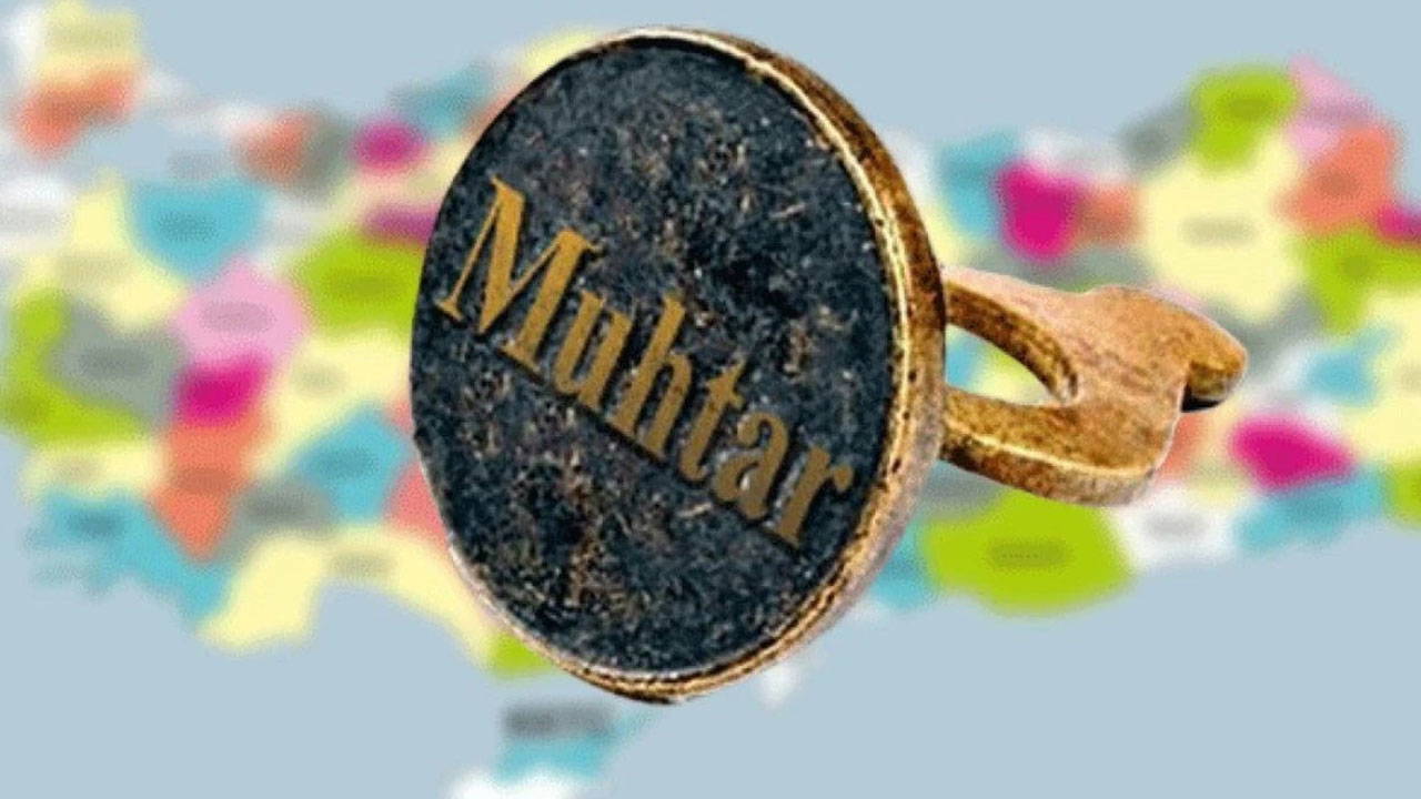 Antalya'da muhtar kumar oynatırken yakalandı