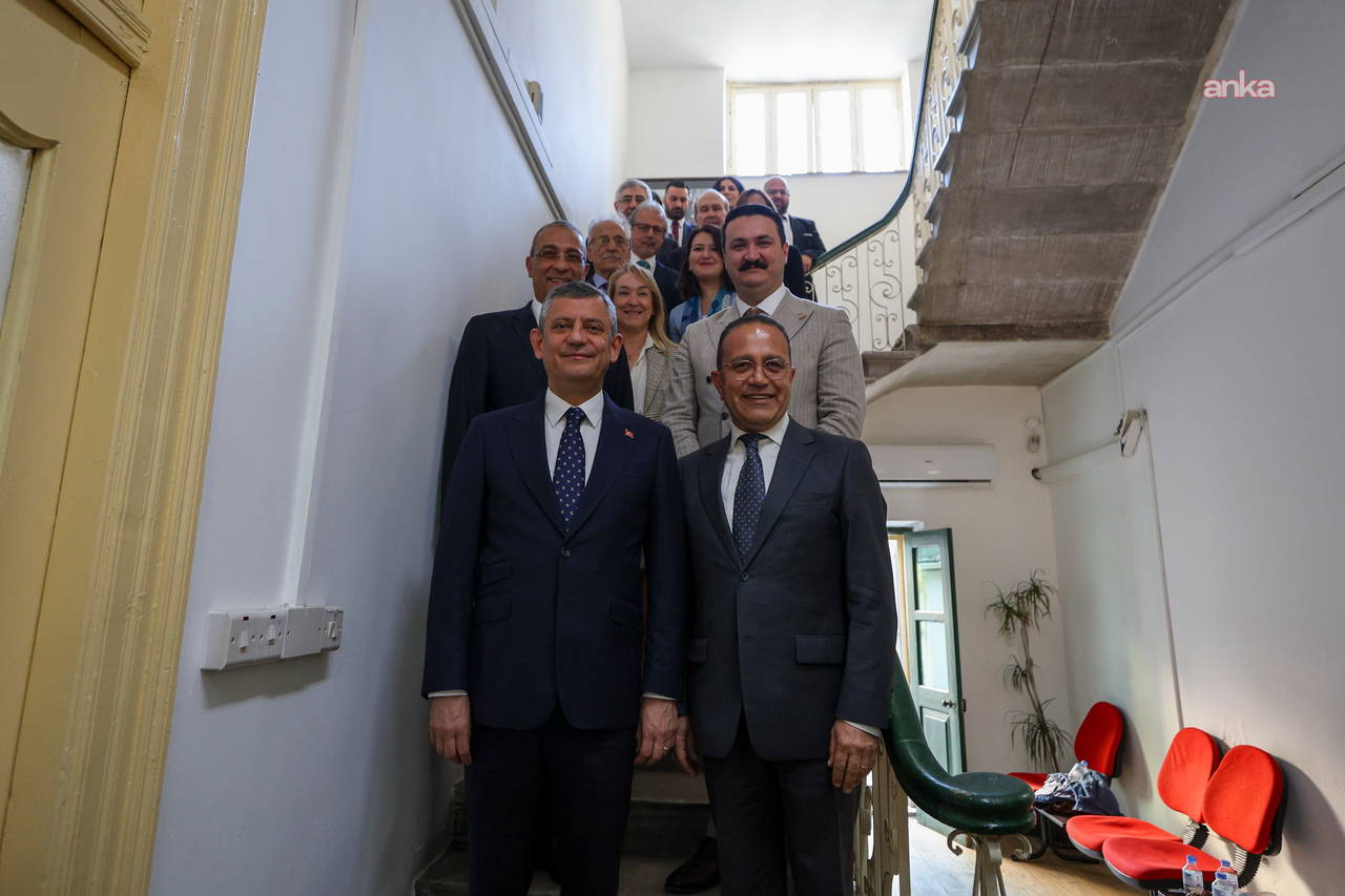 Haber: Özgür Özel, KKTC’de Cumhuriyetçi Türk Partisi’ni ziyaret etti