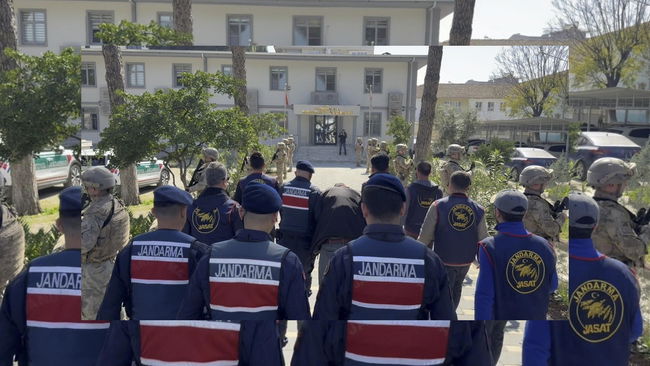 Annesini odunla başına vurup öldürmüştü.. 