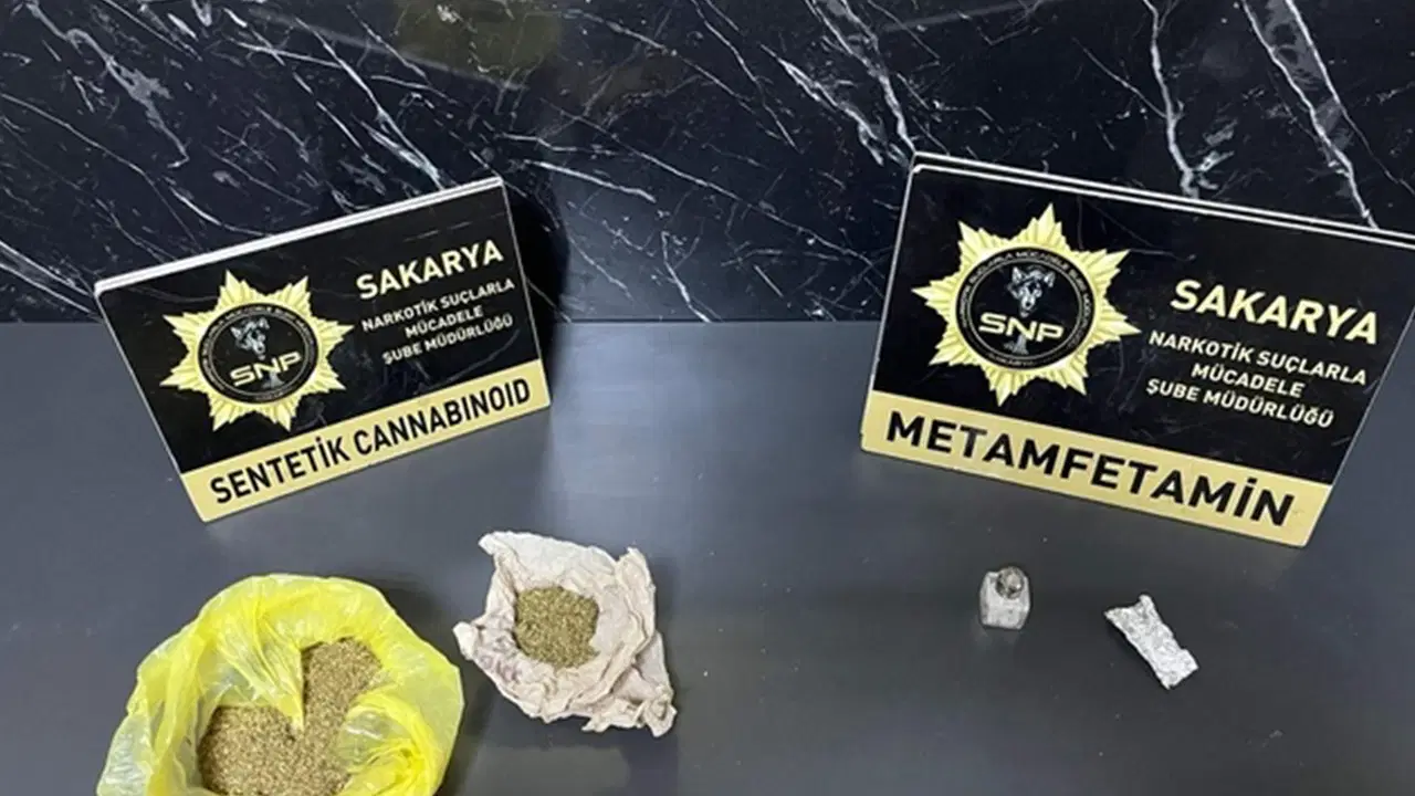 Sakarya'da 'uyuşturucu' operasyonu... 20 kilo sentetik kannabinoid ele geçirildi: 2 tutuklama