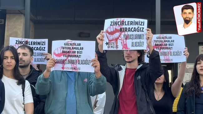 Öğrenciler sıra arkadaşları için adliyede: 'Karanlığa boyun eğmeyenleriz'