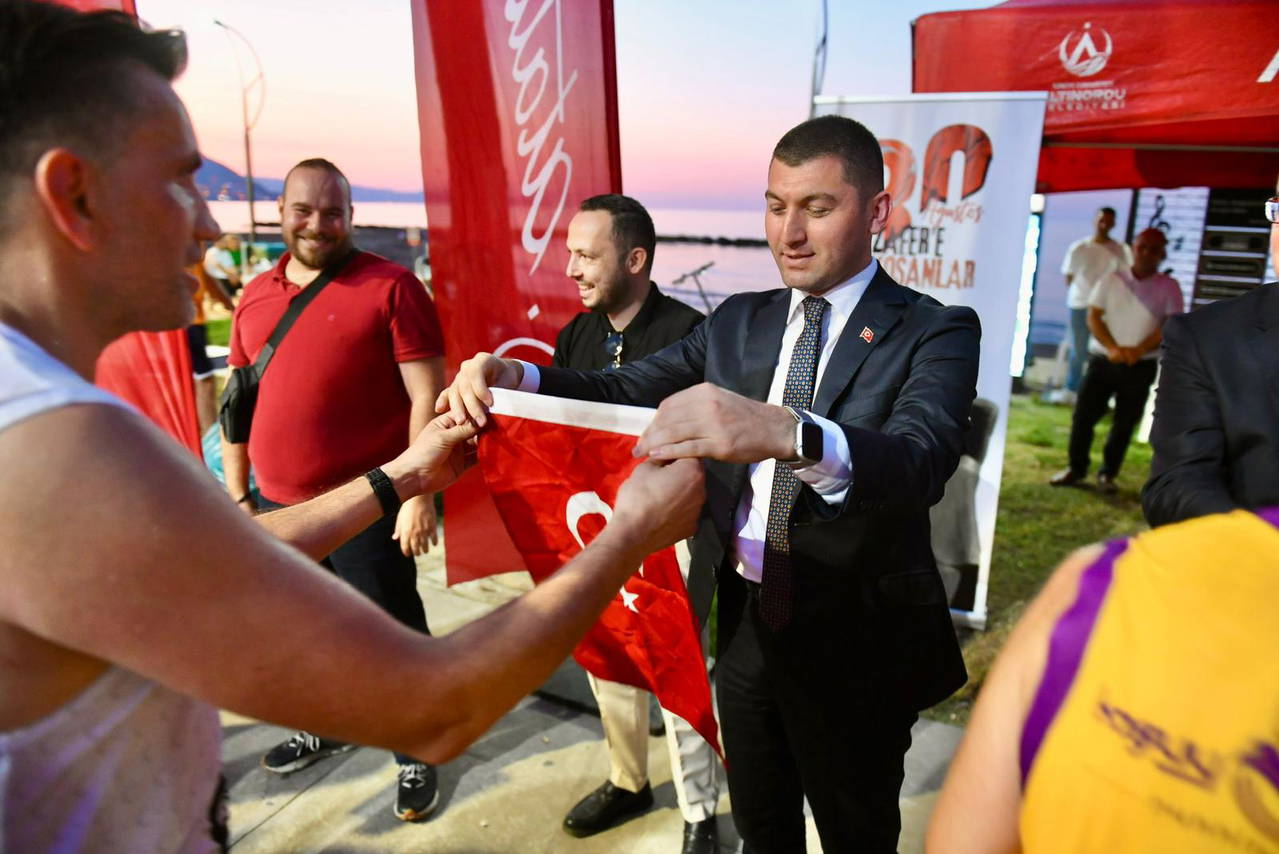 Altınordu’dan Türkiye'ye zafer koşusu