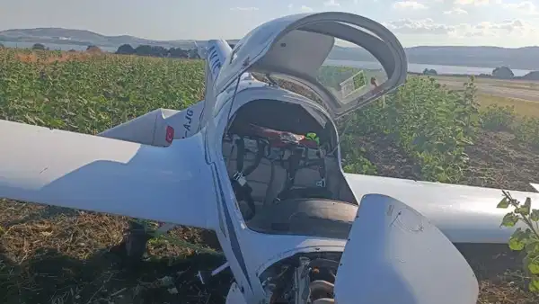 Uçak sert iniş yaptı: Pilot yaralandı