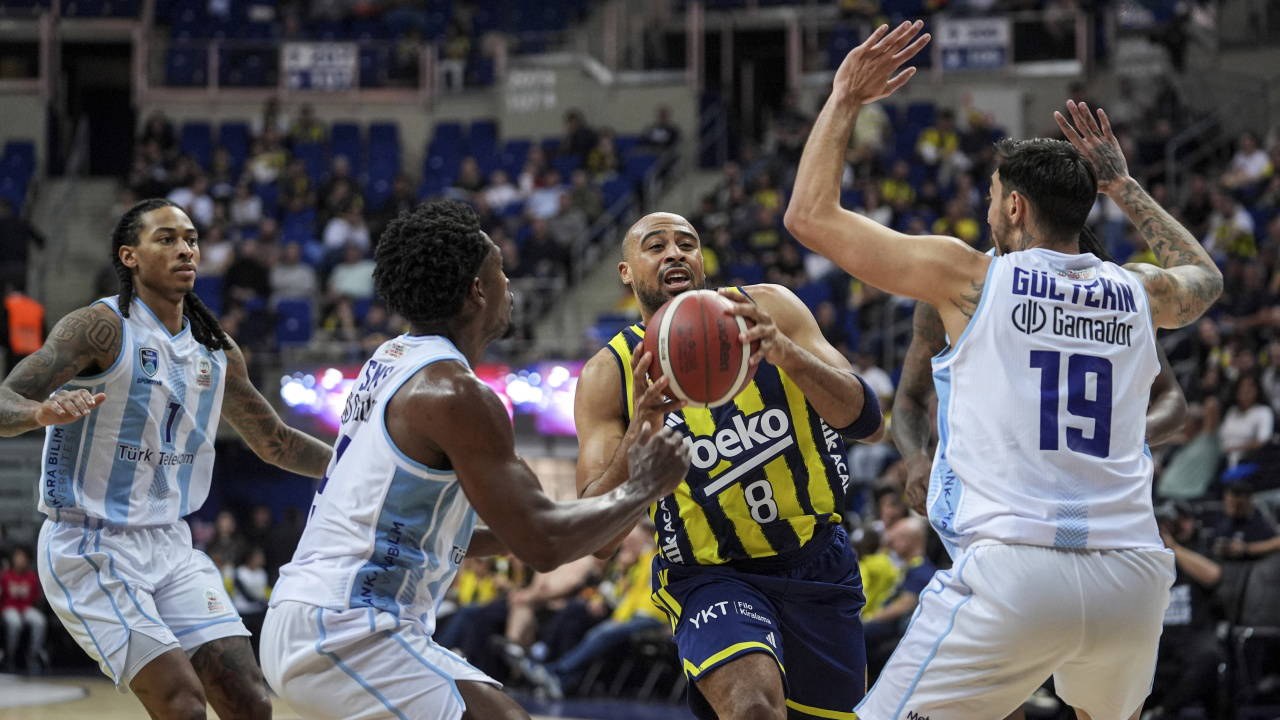 Fenerbahçe Beko'nun serisi 4 maça çıktı!