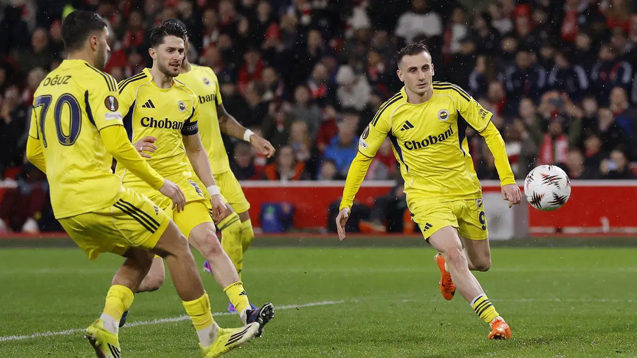 Spor yazarları Nottingham Forest - Fenerbahçe maçını yorumladı: 'Turu kaybettiler ama ruhlarını kazandılar'