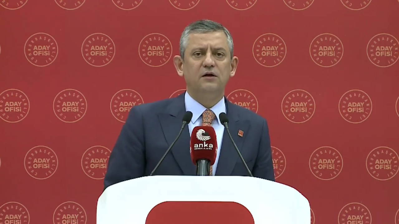 Özgür Özel'den 'İBB kreşi' tepkisi: 'Eğitmen veliye bildirmiş'