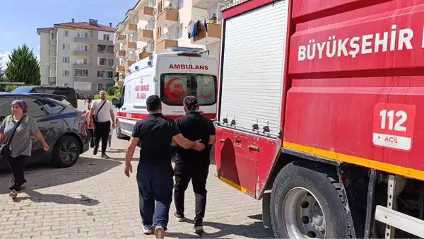 Bursa'da evin mutfağında yangın çıktı: 2’si çocuk 4 kişi dumandan etkilendi
