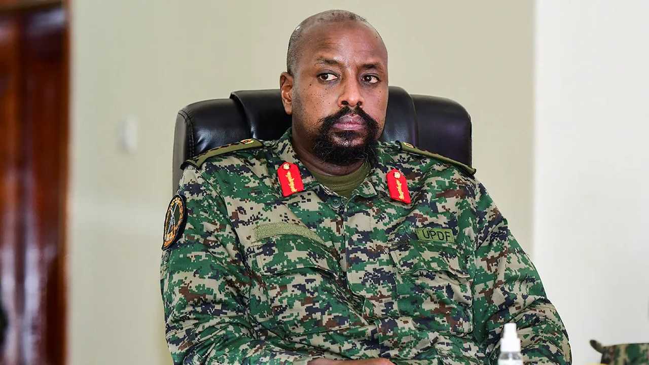 Türkiye karşıtı sözlerle gündeme gelmişti: Uganda’da iktidar babadan oğula mı geçiyor?