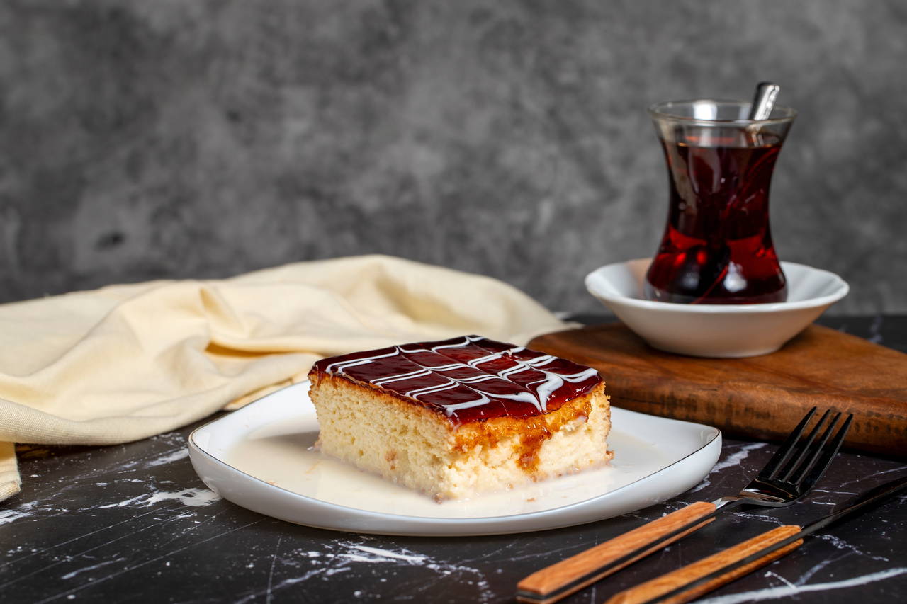 Yumuşacık keki ve nefis karameliyle damak çatlatan lezzet: Trileçe tarifi