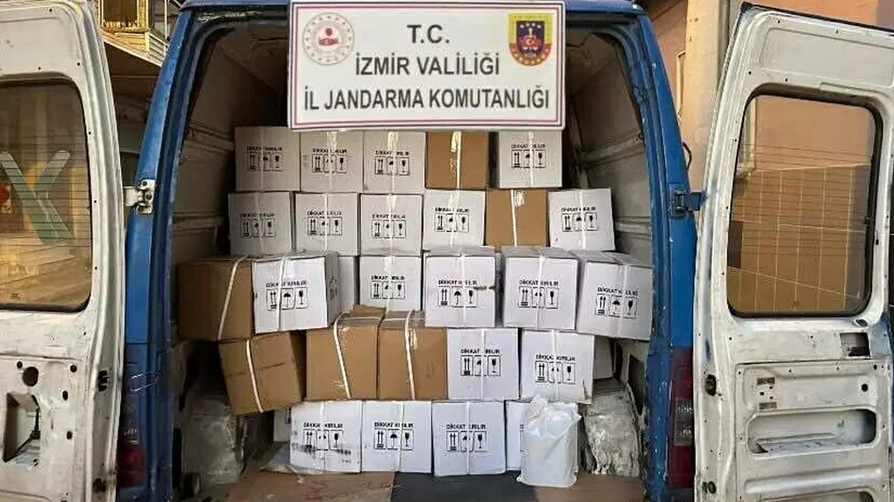 Yılbaşı öncesi İzmir'de operasyon: 4 bin 130 litre ele geçirildi...