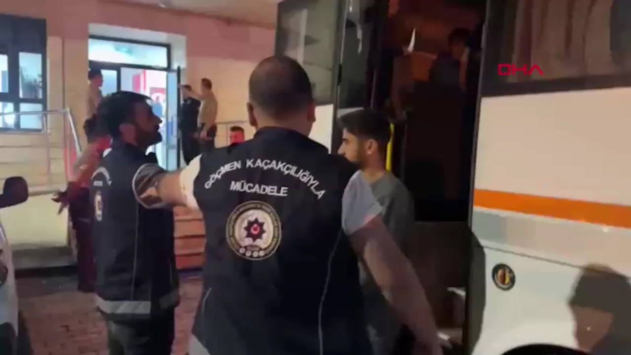 Artvin'de 56 göçmen yakalandı: 3 şüpheliye işlem yapıldı