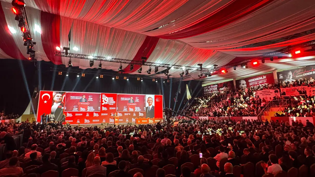 Mahkeme 'durdurulsun' demişti: CHP Olağan İstanbul İl Kongresi yapılıyor
