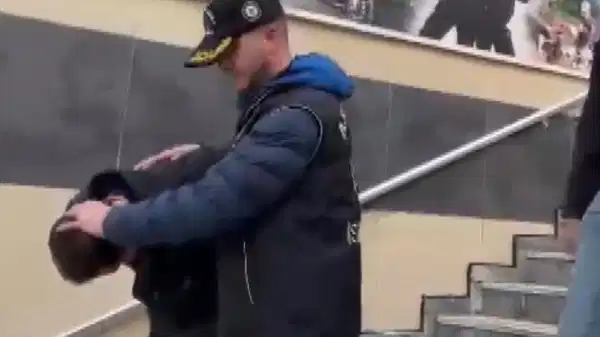 Kendini 'Lübnanlı Murat' olarak tanıttı, sevgilisini dolandırdı: 'Hataylı İsmail' olduğu ortaya çıktı