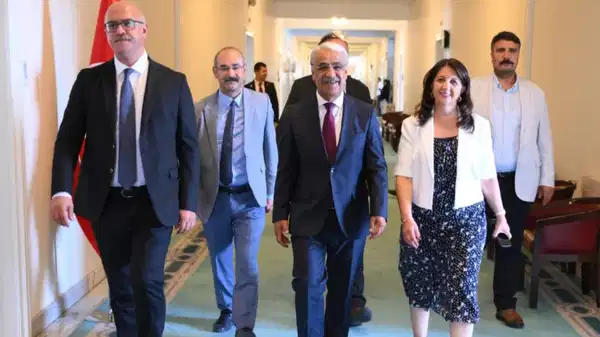 DEM Parti İmralı Heyeti yarın CHP ve EMEP ile görüşecek