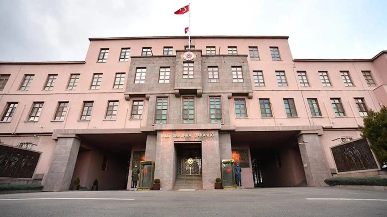MSB’de ‘rüşvet’ operasyonu: 33 şüpheliden 9’u tutuklandı