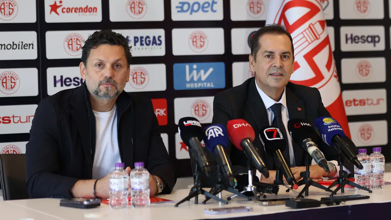 Erol Bulut imzayı attı: 'Hedefimiz Antalyaspor'u iyi yerlere getirebilmek' 
