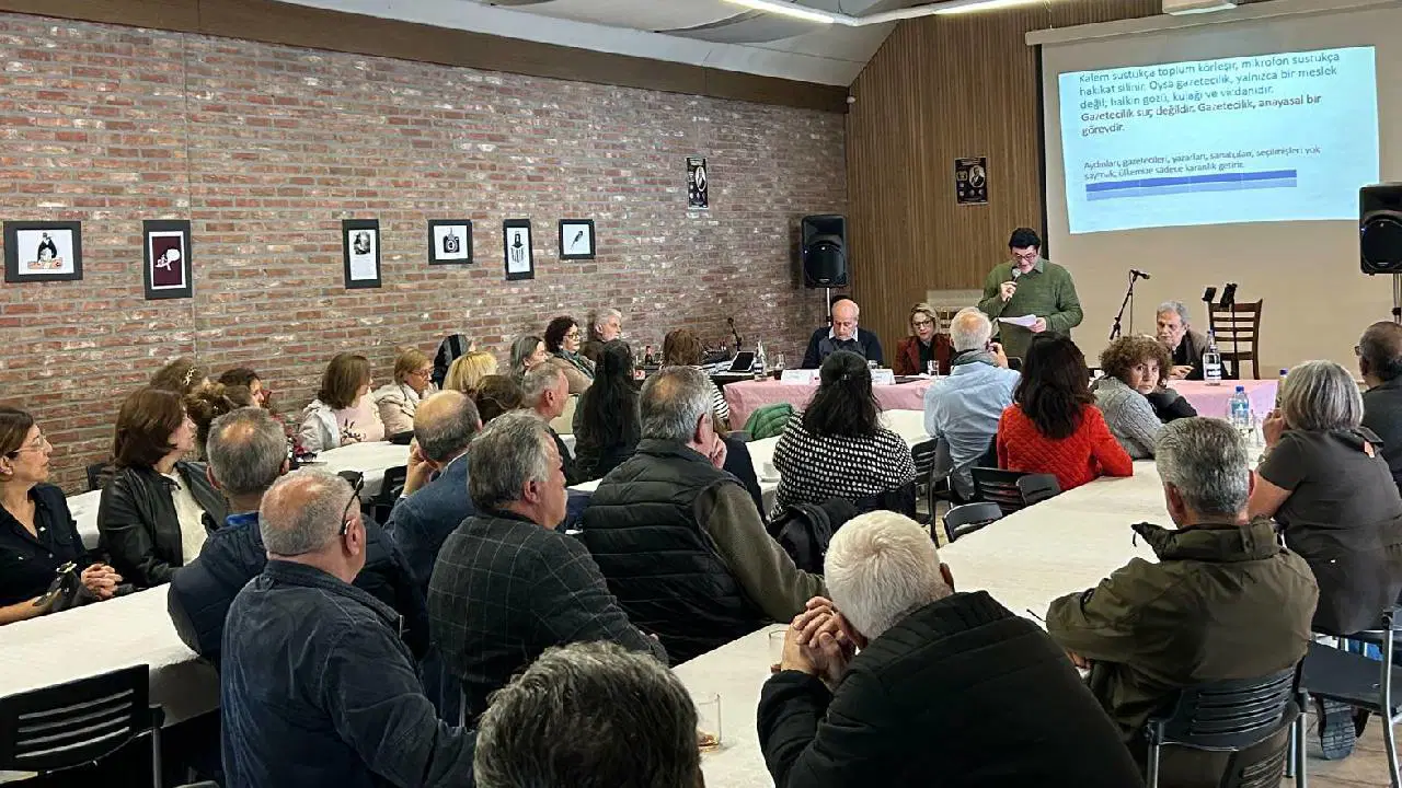 Gazeteci Merdan Yanardağ'a Brüksel'de destek gecesi