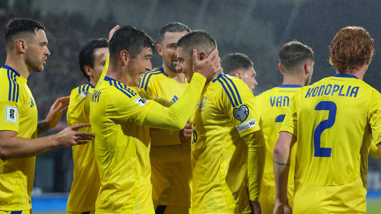 Ukrayna ilk galibiyetini 5 golle aldı