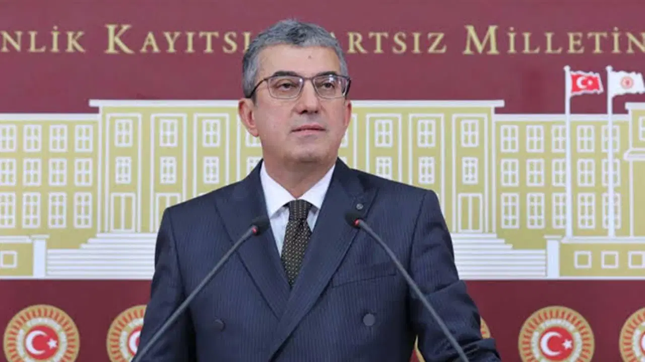 YENİ Parti'de kritik kapalı grup: Gökhan Günaydın'dan dikkat çeken 'çerçeve yasa' çıkışı