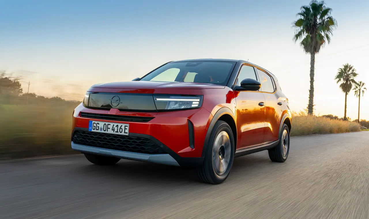 Opel Frontera Türkiye'de satışa sunuldu
