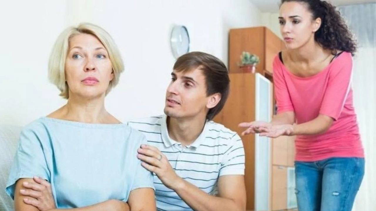 Annesine aşırı düşkün olan 4 erkek burcu: Bu burçların annesiyle ileri bir ilişkisi var