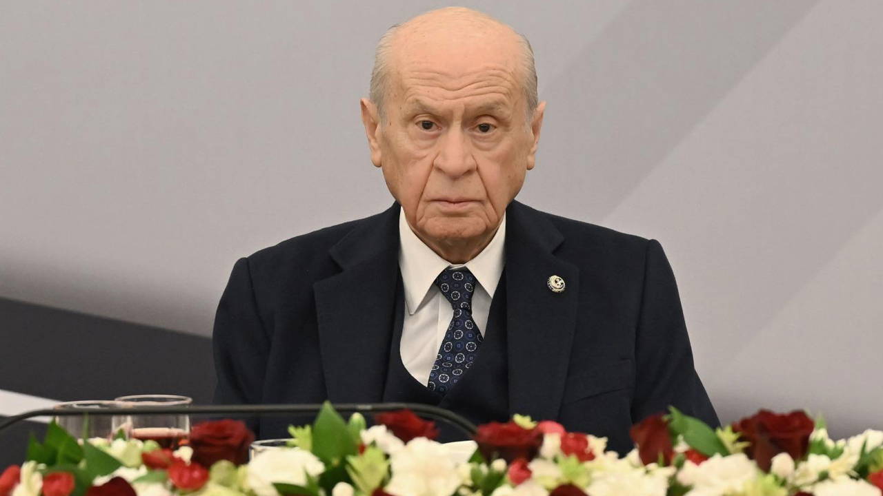 Devlet Bahçeli'nin 'İran' mesajında dikkat çeken 'cemaat' ayrıntısı: 'Devlet zayıfladıkça cemaatler büyür'