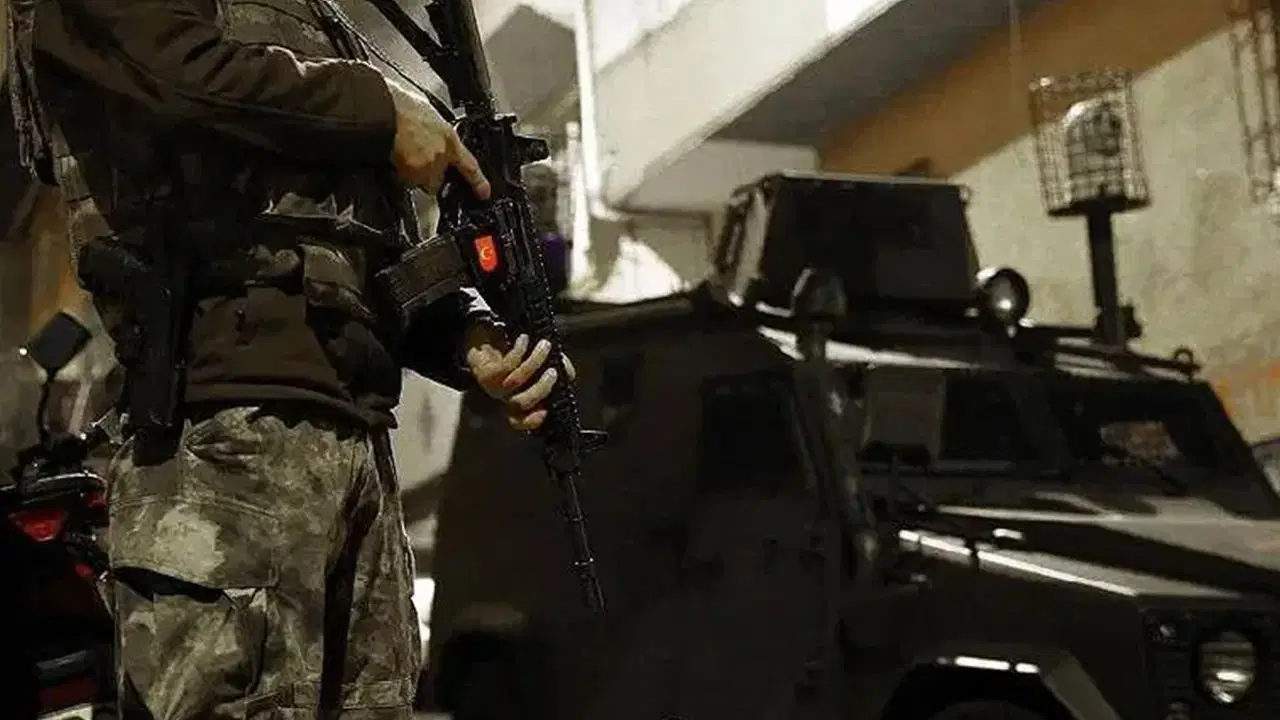 IŞİD'in finans ağına MİT destekli operasyon: 9 tutuklama