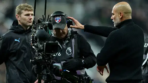 Kameramanla tartışma yaşamıştı: Pep Guardiola'dan açıklama!