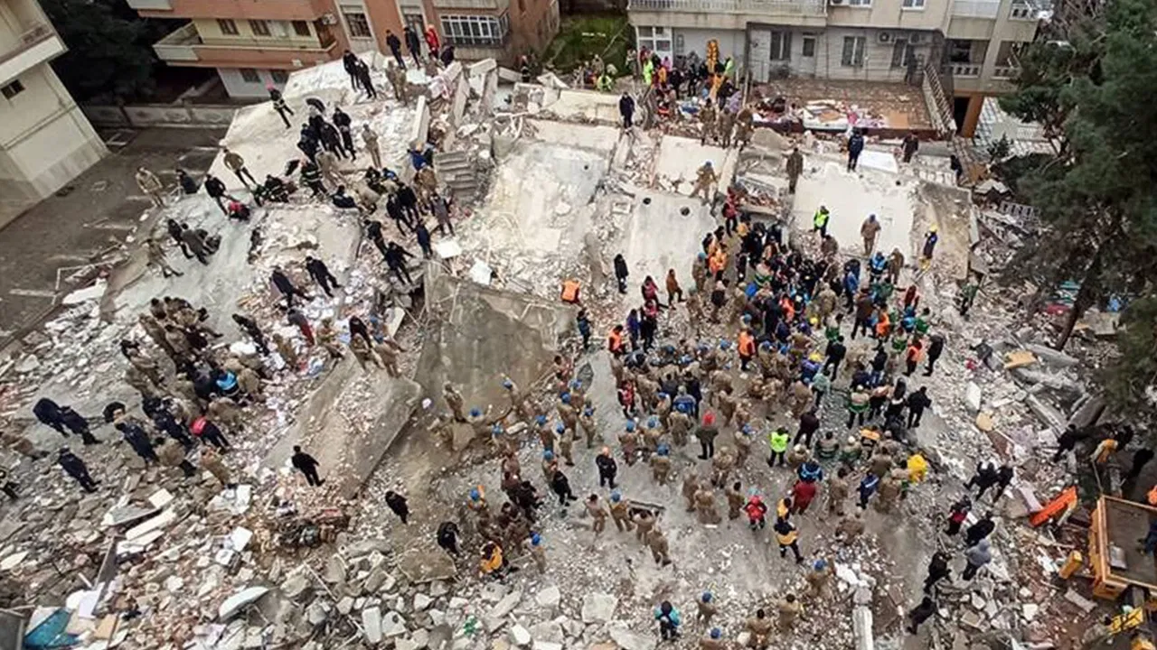 82 kişiye mezar olmuştu... İhsan Bayram Sitesi davasında, tutuklu inşaat mühendisinden pişkin savunma: 'Baroya şikayet edeceğiz, hesap soracağız!'