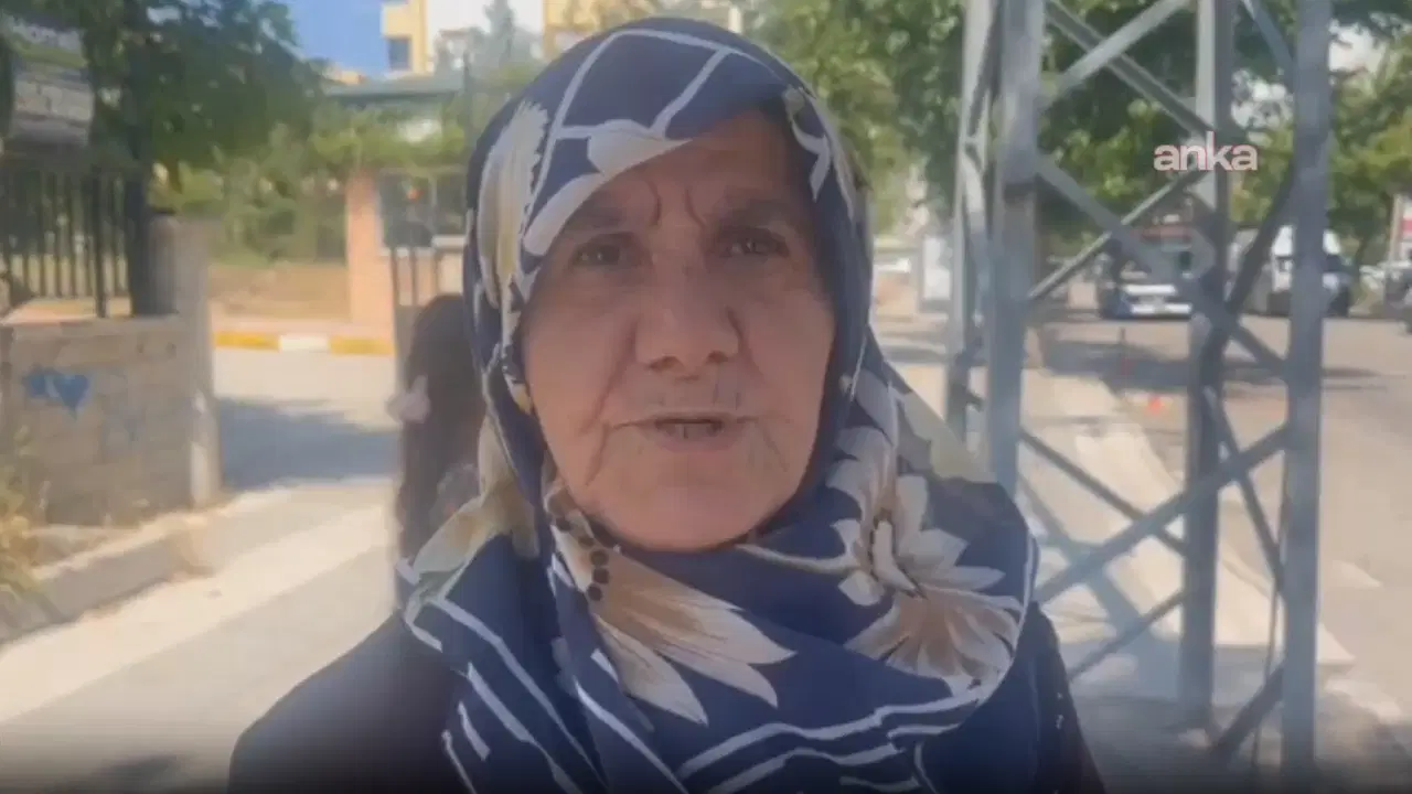 Elazığ'da tahliye edilmek istenen konteyner kentteki yurttaşlar tepkili: 'Gidecek hiçbir yerim yok, öyle boş bir alanda kalacağım' 