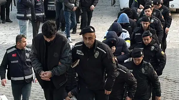 'Çocuk müstehcenliği' suçu soruşturmasında yeni gelişme: 17 şüpheli adliyede