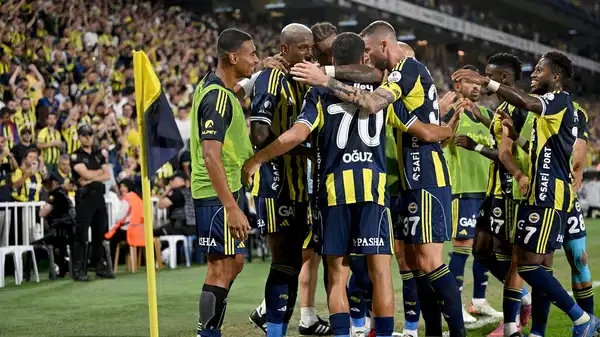 Fenerbahçe'nin Benfica maçı kamp kadrosu belli oldu!