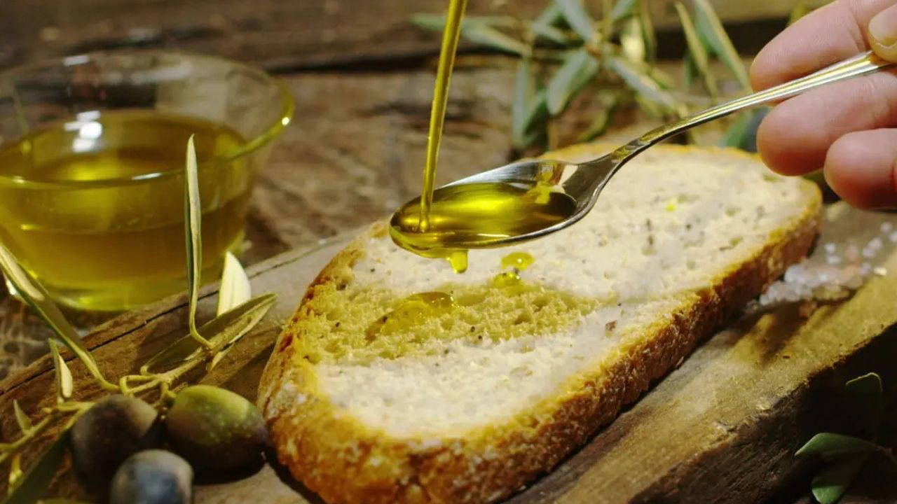 Akdeniz’in Unutulmuş Kahvaltılarından: Pan con Aceite Tarifi