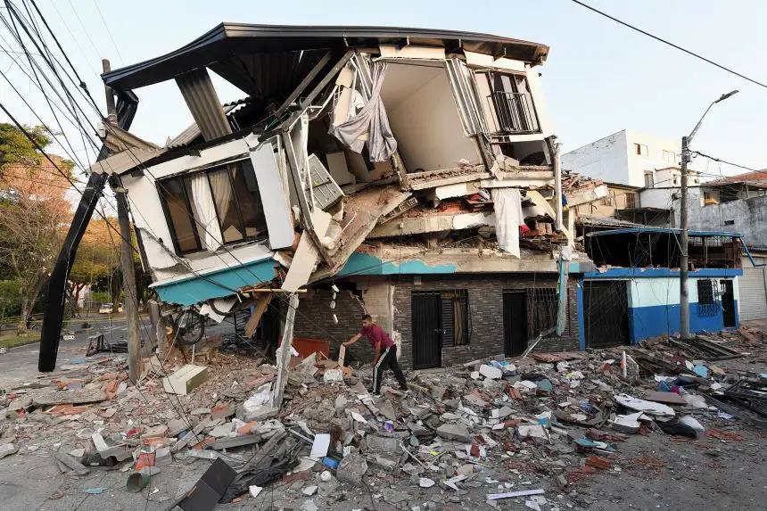 Kolombiya’da yıkımın boyutu ortaya çıkıyor: Can kaybı 254’e yükseldi