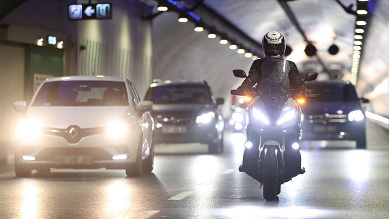 Motosiklet sürücüleri dikkat: Trafikte yeni zorunluluk yolda!