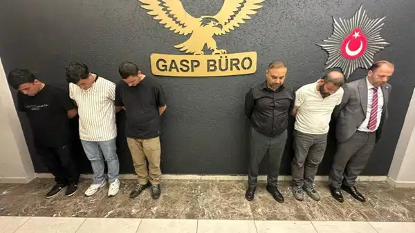 'Cumhur İttifakı Ocakları' adına AVM denetleyen Ferhat Aydoğan ve 5 şüpheli gözaltına alındı