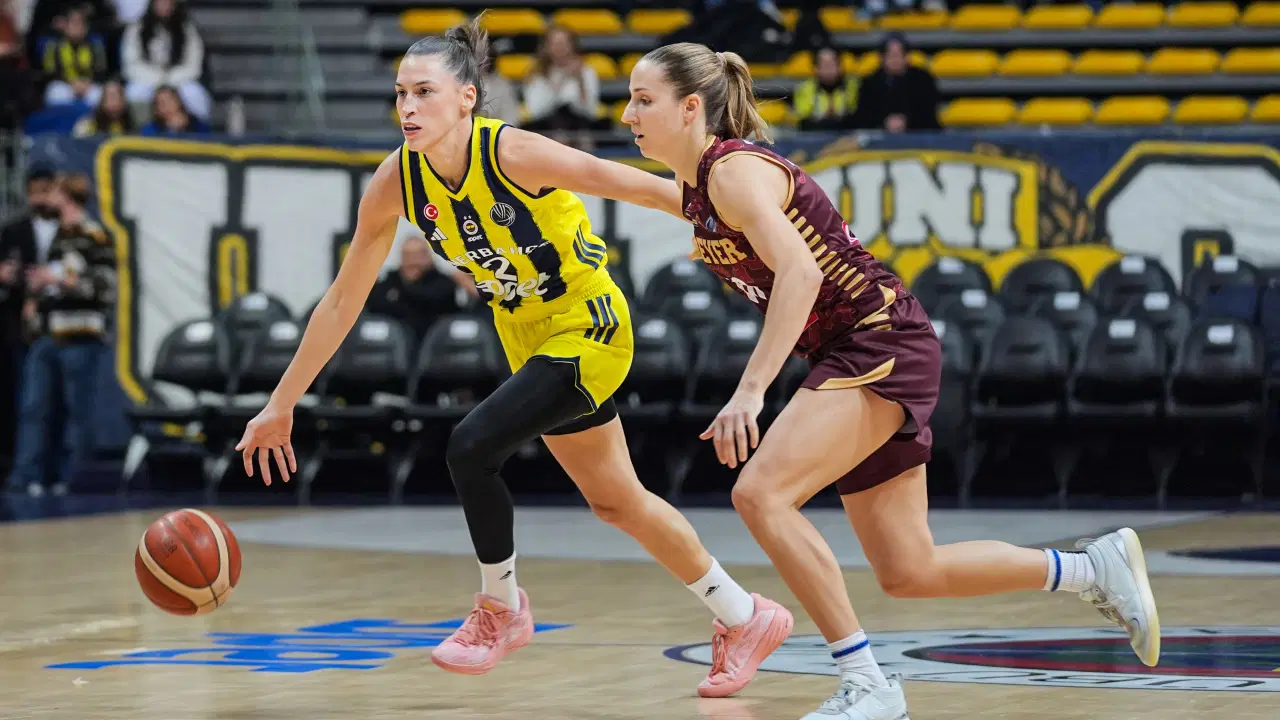 Fenerbahçe Opet'ten Venezia'ya müthiş fark!