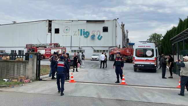 Fabrikada patlama sonrası yangın: 1'i ağır, 8 yaralı
