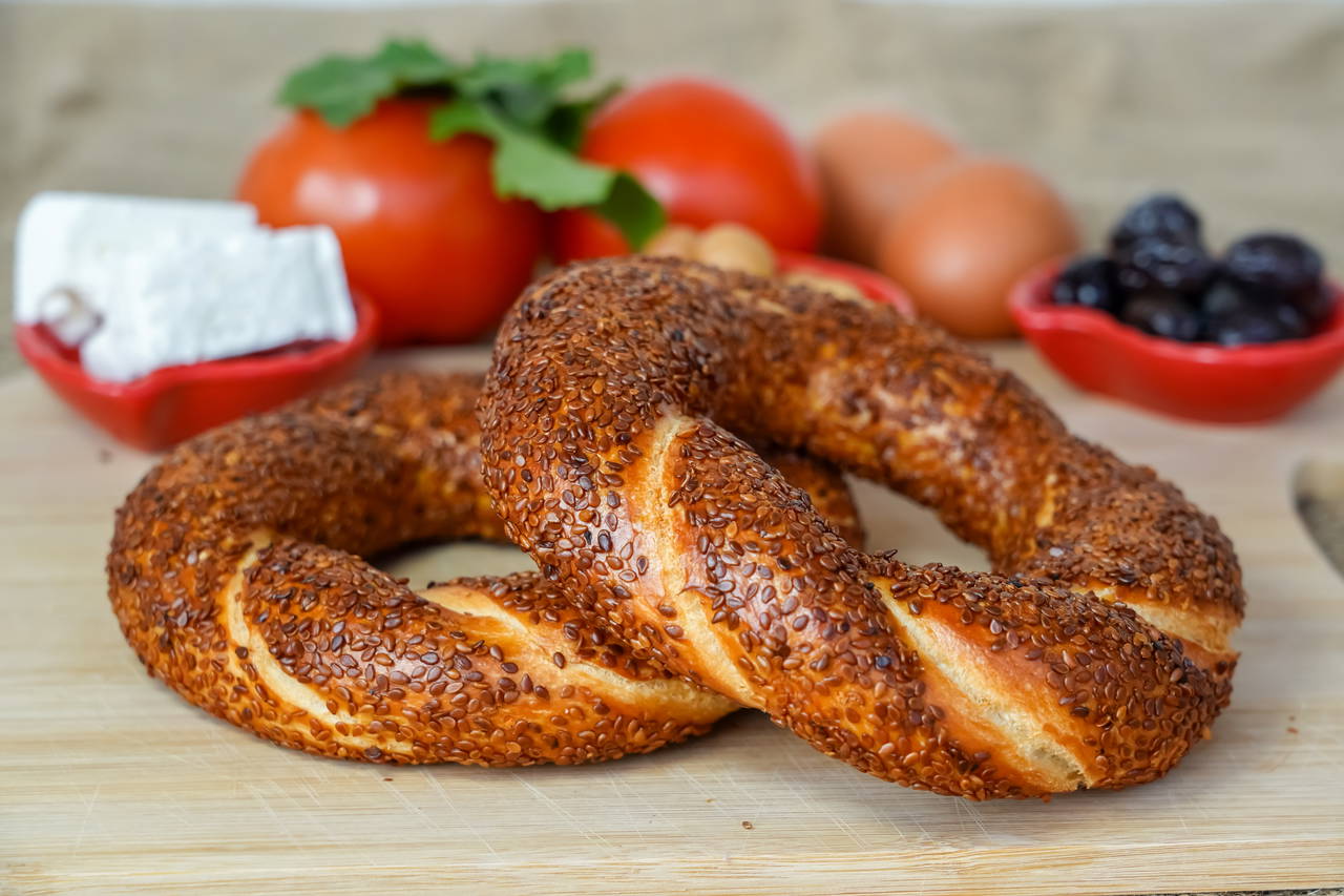 Kahvaltı sofralarına çok yakışan çıtır lezzet: MasterChef simit tarifi