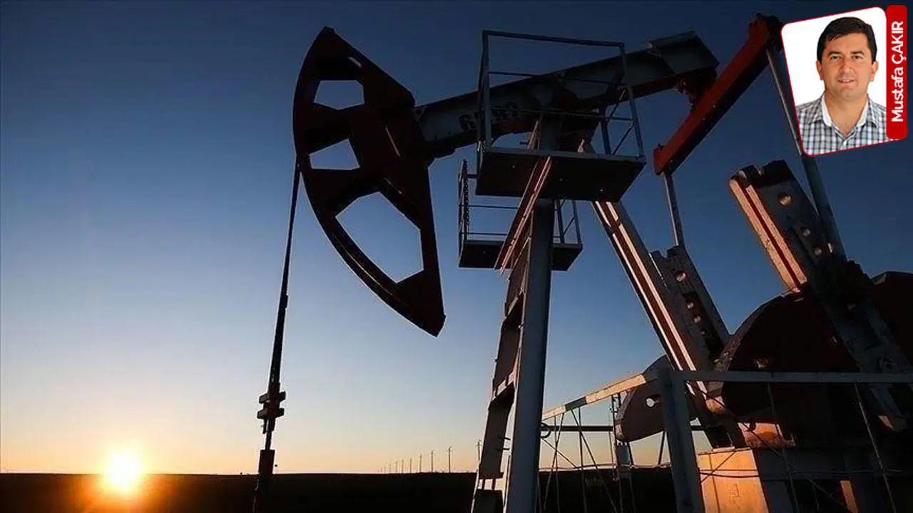 Prof. Konukman, petrol fiyatlarındaki artışın ardından ekonomide atılması gereken adımlara dikkat çekti: ‘Meclis’te acilen özel oturum yapılmalı’