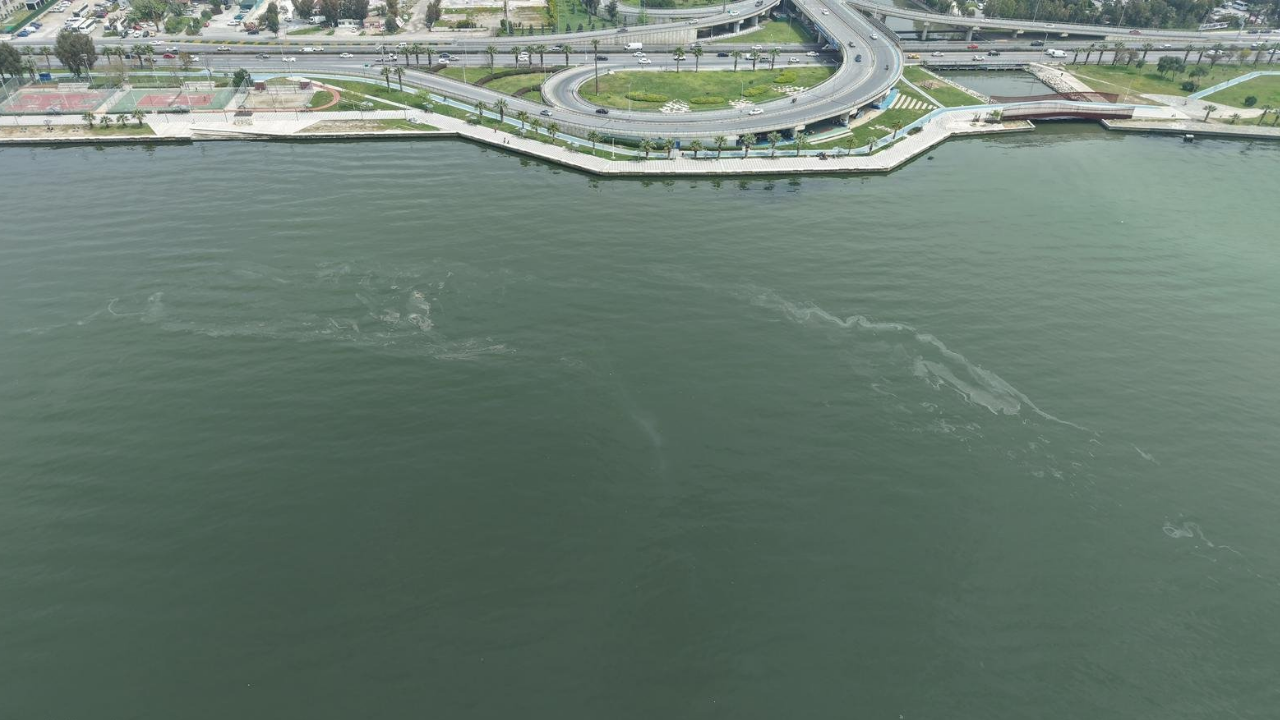 İzmir Körfezi’nde 10. kez dış kaynaklı kirlilik tespit edildi