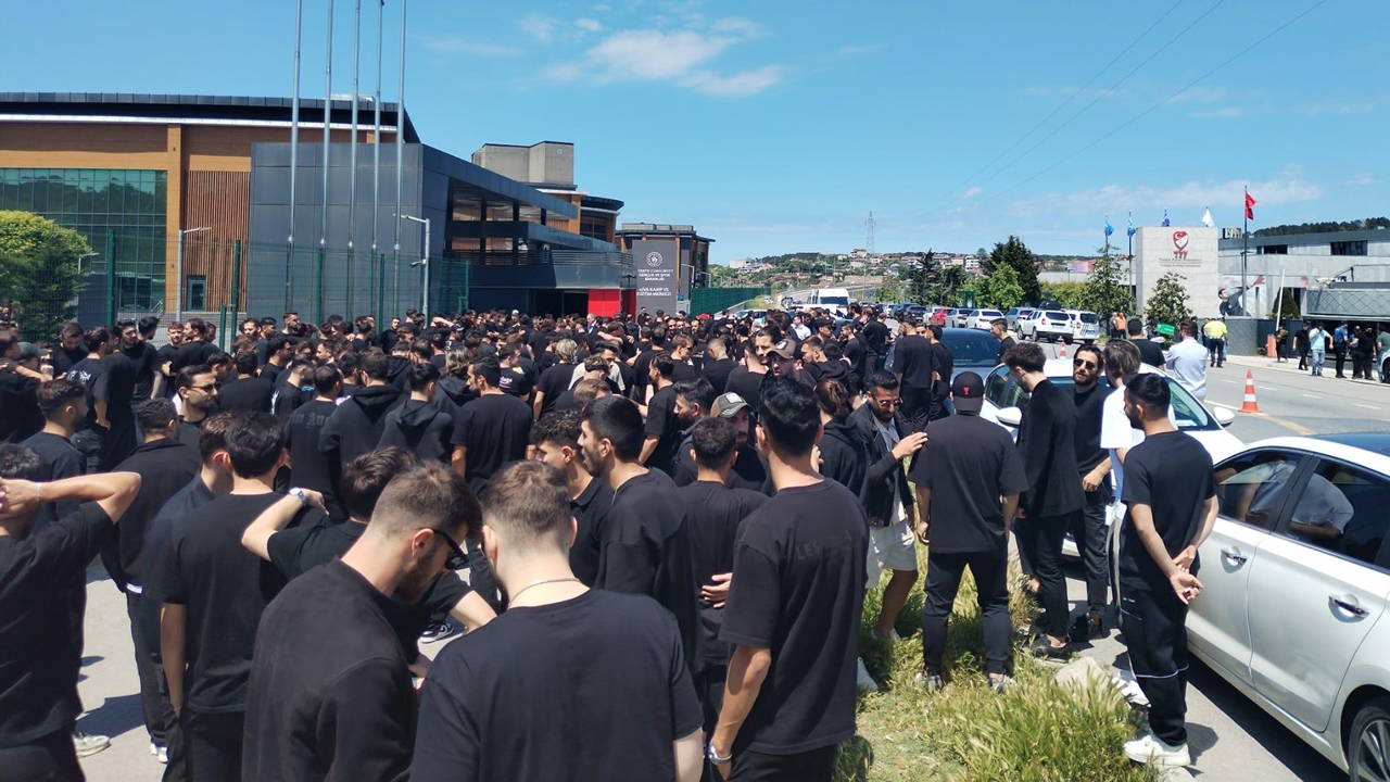 Riva'ya büyük yürüyüş! TFF'nin yeni kuralına futbolculardan büyük tepki - Resim : 1