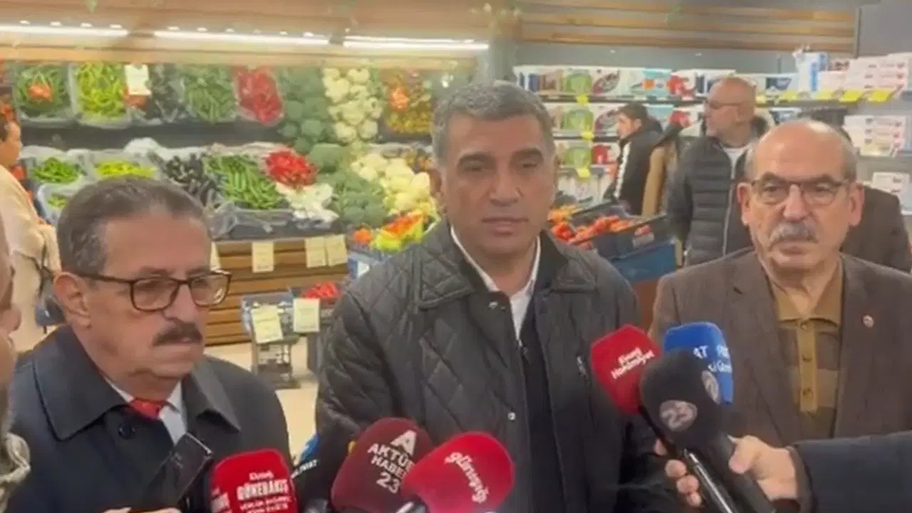 CHP'li Erol acı gerçeği alışveriş yaparak gösterdi: '20 bin lira emekli maaşıyla...'