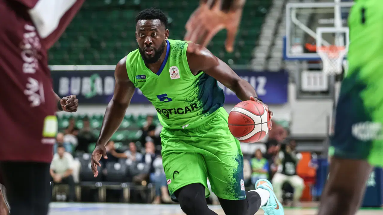 TOFAŞ, Bordo Bandırma'yı 90-89 mağlup etti