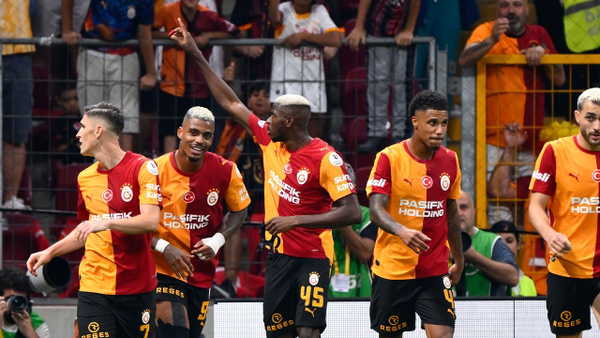 RAMS Park'ta 5 gollü düello: Galatasaray, Göztepe'yi geriden gelerek mağlup etti