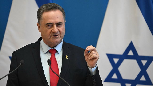 İsrail Lübnan'a saldırdı, yüzlerce kişi öldü