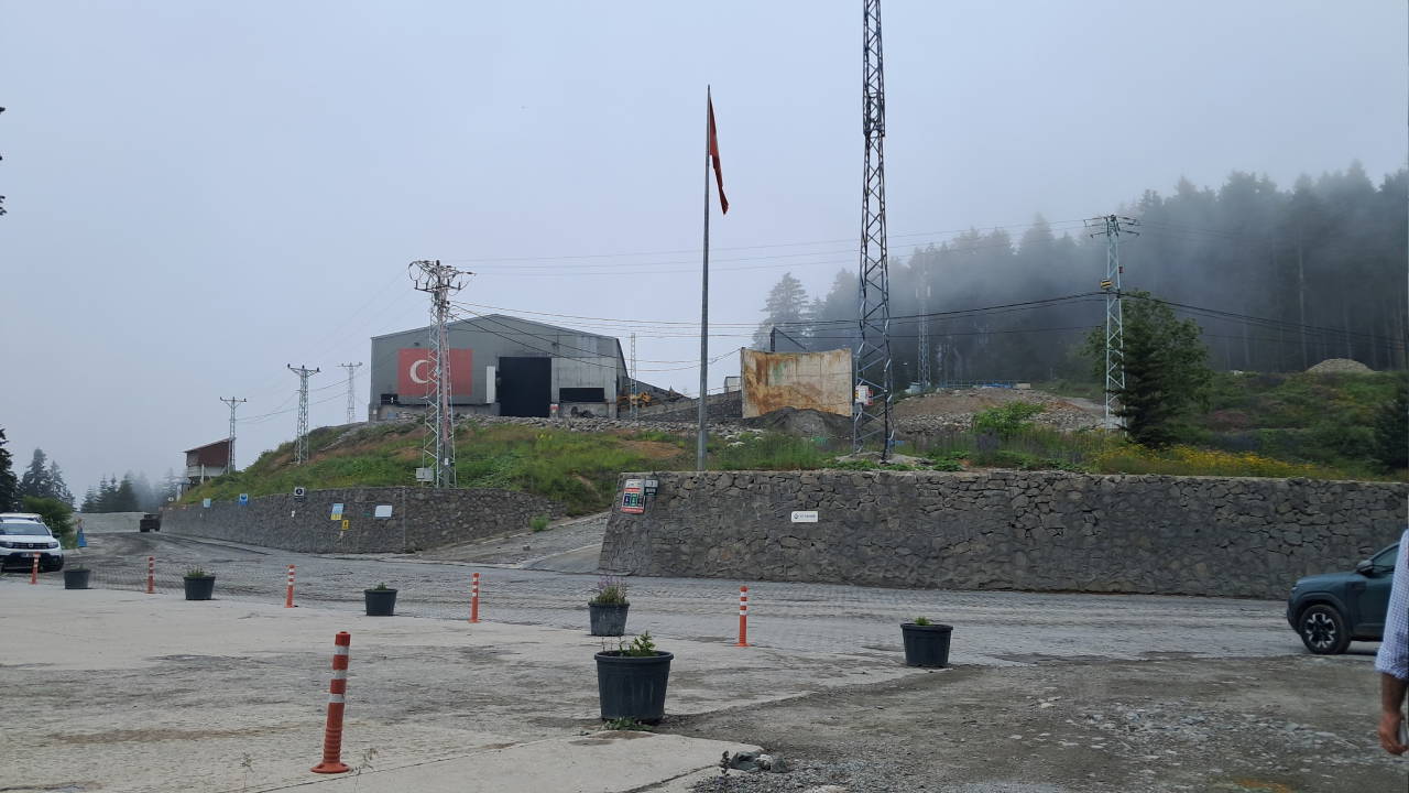 Yeşil Artvin Derneği yetkilileri Cerattepe'de: 'Doğal yapının daha fazla zarar görmemesini istiyoruz'