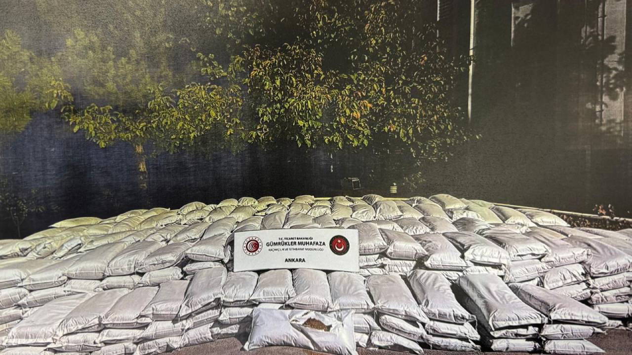 Ankara'da 12 ton 900 kilo kaçak tütün ve 15 milyon 640 bin makaron ele geçirildi